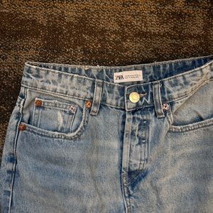 ZARA STRAIGHT JEANS LIGHT BLUE WASH